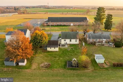 View/Area - 211 E Lexington Rd, Lititz, PA 17543 photo 6 of 7