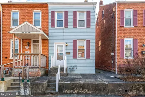 846 Blunston St, Columbia, PA 17512