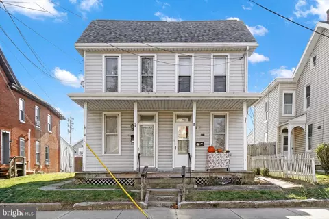 172 E 174 E High St, Elizabethtown, PA 17022
