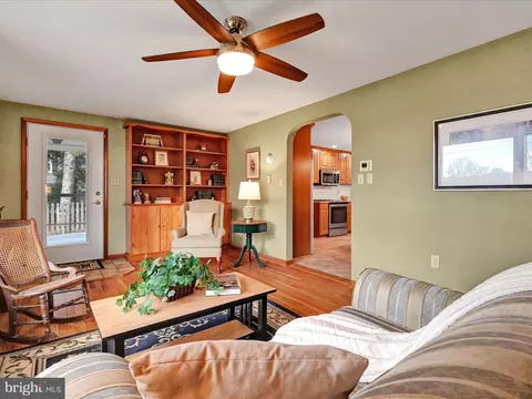 827 Pine Hill Rd, Lititz, PA 17543 photo 5