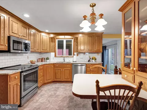 827 Pine Hill Rd, Lititz, PA 17543 photo 6