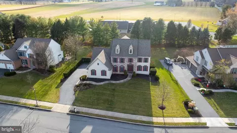 103 Hunters Xing, Lititz, PA 17543 photo 6