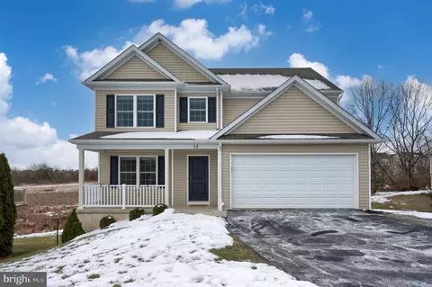13 Red Fox Ct, Reinholds, PA 17569