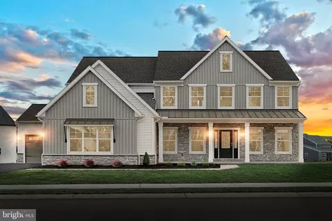 228 W Valley Rd, Denver, PA 17517