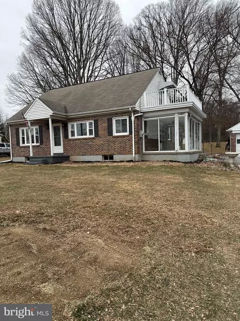 649 W Brubaker Valley Rd, Lititz, PA 17543