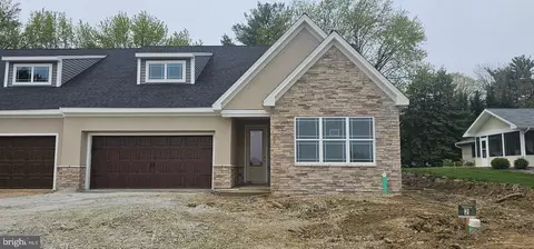 251 Bellaride Ln #53, Millersville, PA 17551