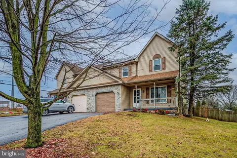 1253 N Church St, Narvon, PA 17555