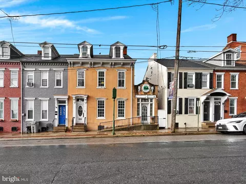 515 Locust St, Columbia, PA 17512