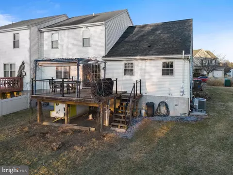 Exterior - 14 Limestone Ct, Lititz, PA 17543 photo 9 of 9