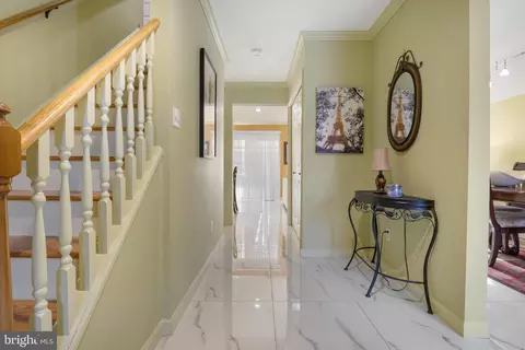 Entry Way - 14 Limestone Ct, Lititz, PA 17543 photo 1 of 10