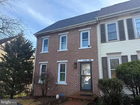 436 Hillside Ave, Elizabethtown, PA 17022