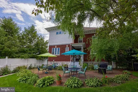 127 E Main St, Mount Joy, PA 17552 photo 7
