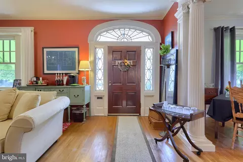 127 E Main St, Mount Joy, PA 17552 photo 9