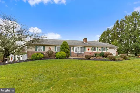 1915 White Oak Rd, Strasburg, PA 17579