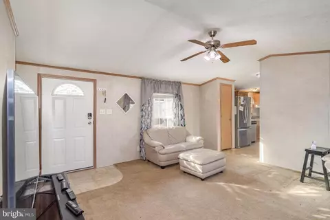3 Earl Ln, Lititz, PA 17543 photo 4