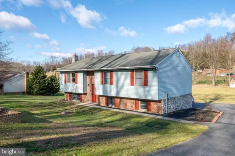 1131 Rawlinsville Rd, Willow Street, PA 17584