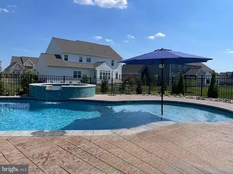Exterior - 1060 Lititz Bend Dr, Lititz, PA 17543 photo 12 of 17