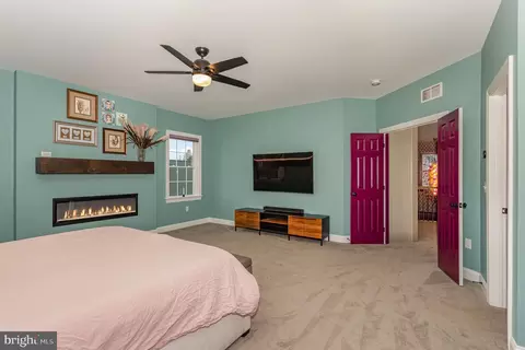 Bedroom - 1060 Lititz Bend Dr, Lititz, PA 17543 photo 8 of 8