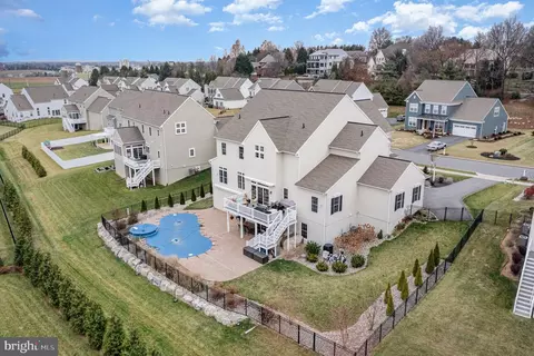 View/Area - 1060 Lititz Bend Dr, Lititz, PA 17543 photo 3 of 9