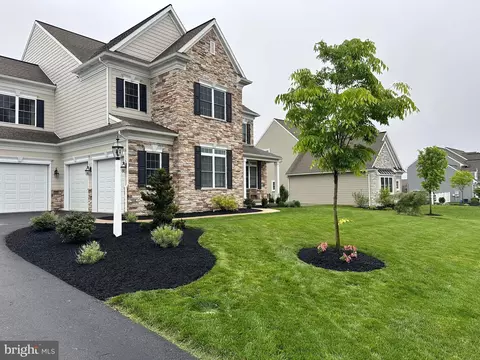 Exterior - 1060 Lititz Bend Dr, Lititz, PA 17543 photo 5 of 17