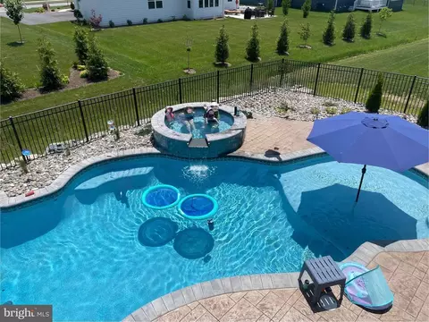 Exterior - 1060 Lititz Bend Dr, Lititz, PA 17543 photo 13 of 17