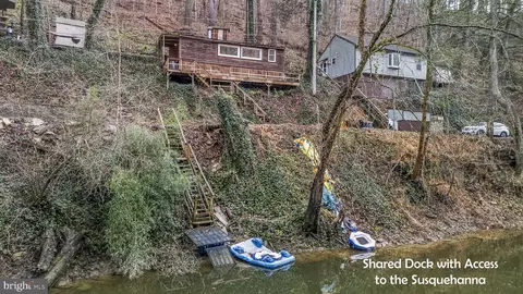 32 Trolley Rd, Pequea, PA 17565