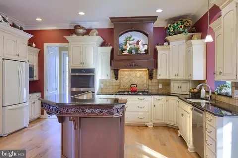 603 Fleetwood Dr, Lititz, PA 17543 photo 2