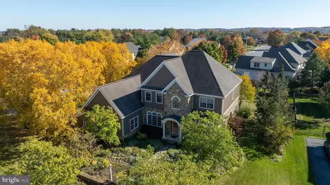 603 Fleetwood Dr, Lititz, PA 17543