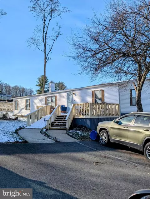 822 Circle Dr, Gap, PA 17527