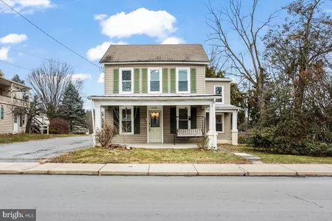 1155 Main St, Akron, PA 17501