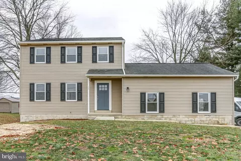 269 Rock Point Rd, Marietta, PA 17547