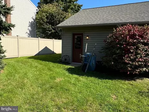 792 Sue Dr, Lititz, PA 17543 photo 22