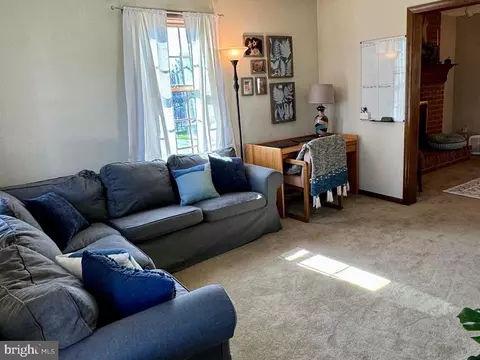 792 Sue Dr, Lititz, PA 17543 photo 5