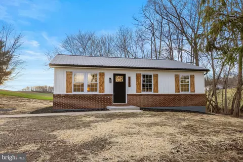 1190 May Post Office Rd, Quarryville, PA 17566