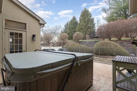 325 E Woods Dr, Lititz, PA 17543 photo 42