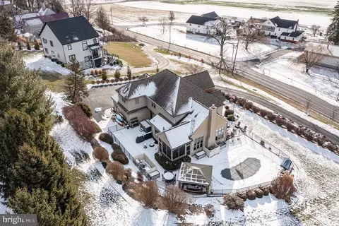 325 E Woods Dr, Lititz, PA 17543 photo 54