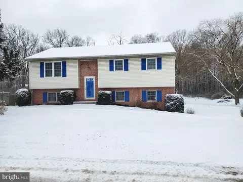 65 Freys Rd, Elizabethtown, PA 17022