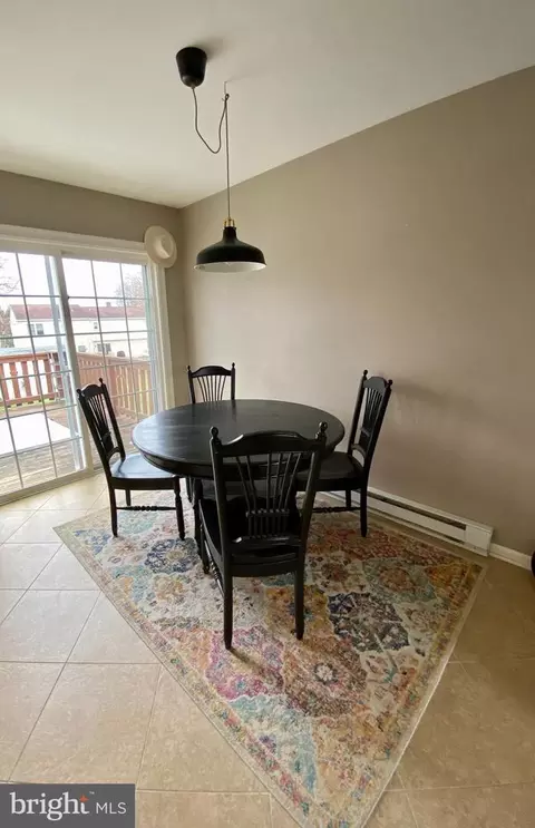 Dining - 71 Arrowhead Dr, Lititz, PA 17543 photo 1 of 2