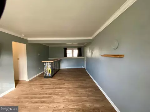 Living - 71 Arrowhead Dr, Lititz, PA 17543 photo 5 of 6