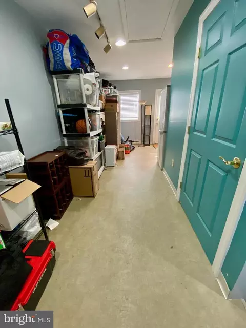 Entry Way - 71 Arrowhead Dr, Lititz, PA 17543 photo 6 of 6