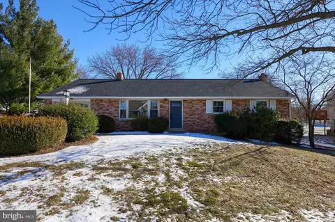 1005 Union House Rd, Lititz, PA 17543