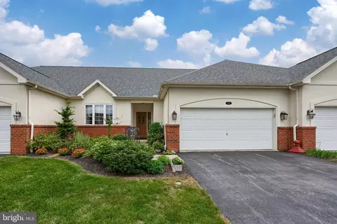 328 Stone Creek Rd, Lancaster, PA 17603