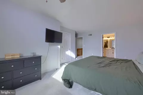 Bedroom - 115 Pepperton Ct, Lititz, PA 17543 photo 2 of 5
