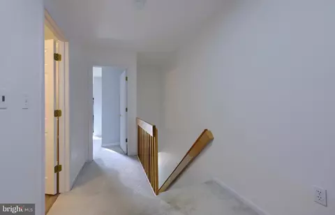 Entry Way - 115 Pepperton Ct, Lititz, PA 17543 photo 4 of 5