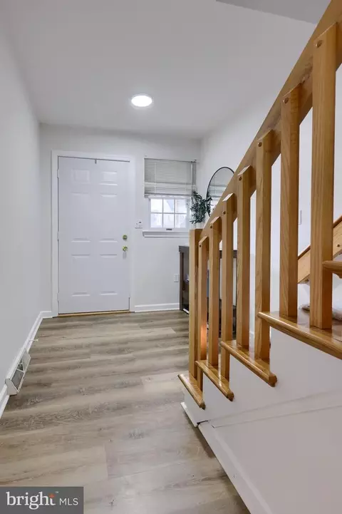 Entry Way - 115 Pepperton Ct, Lititz, PA 17543 photo 1 of 5