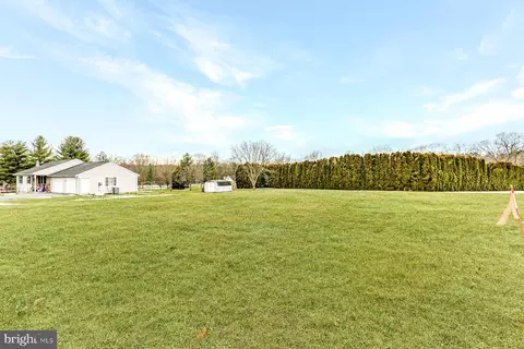 2121 River Rd, Bainbridge, PA 17502
