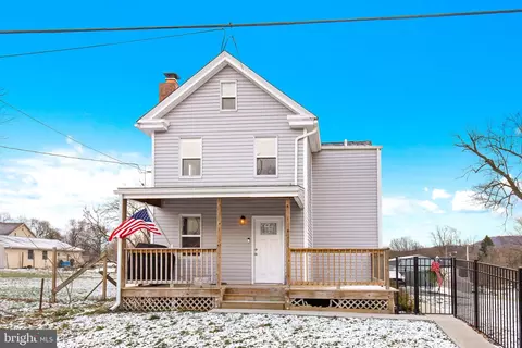 37 Main St, Marietta, PA 17547
