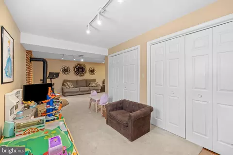 5 E Windy Hill Dr, Lititz, PA 17543 photo 22