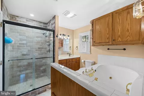 5 E Windy Hill Dr, Lititz, PA 17543 photo 16