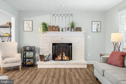 5 E Windy Hill Dr, Lititz, PA 17543 photo 5
